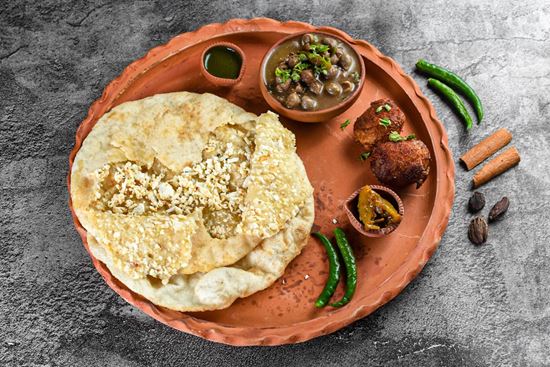 Picture of Paneer Stuffed 2pc Bhature With Chole & Masala Aloo ( No Onion No Garlic)